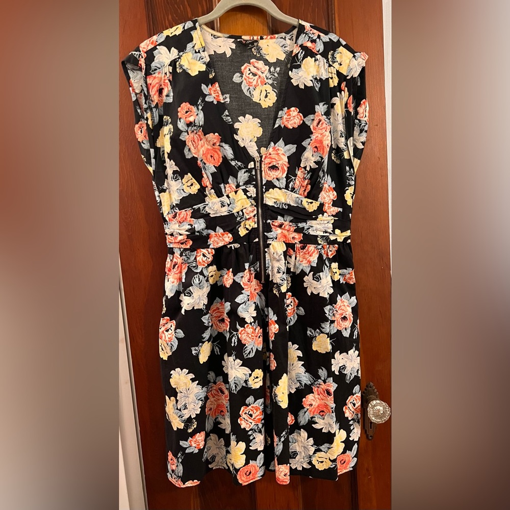 🌹Guess Dress Size XL🌹